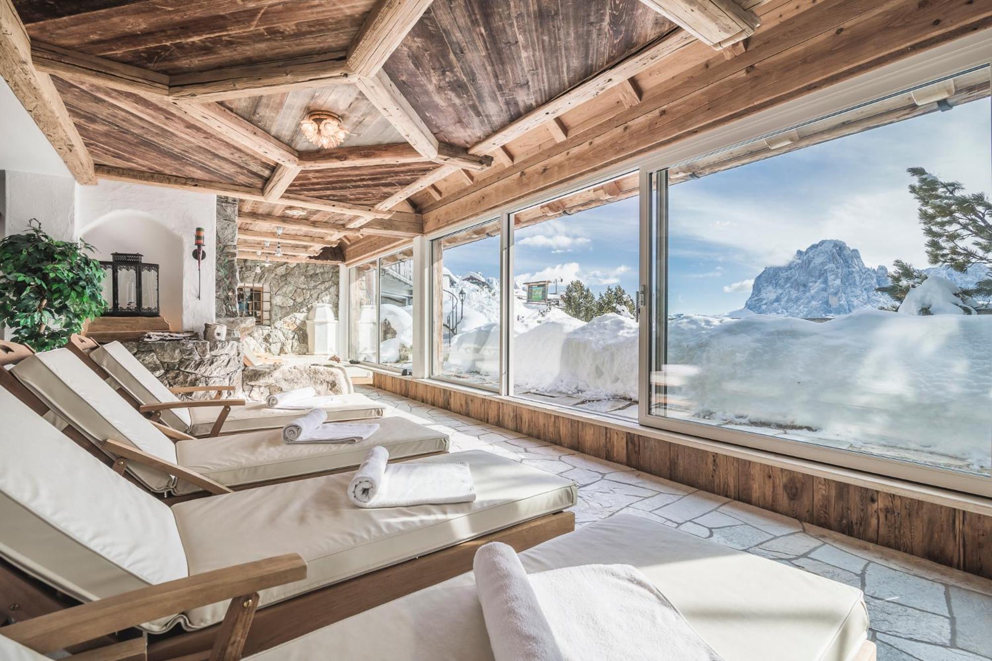 Almhotel Col Raiser Santa Cristina Val Gardena Exterior foto